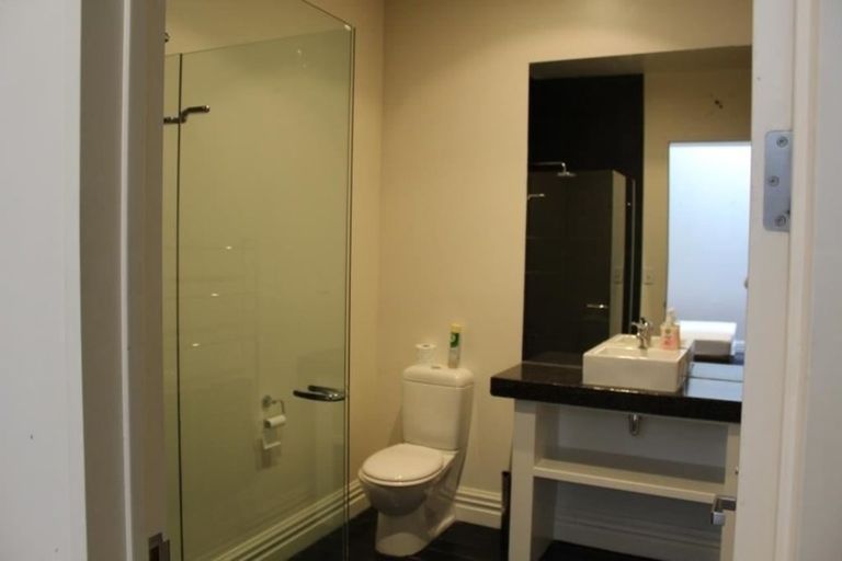 Photo of property in 2/49 Bond Street, Dunedin Central, Dunedin, 9016