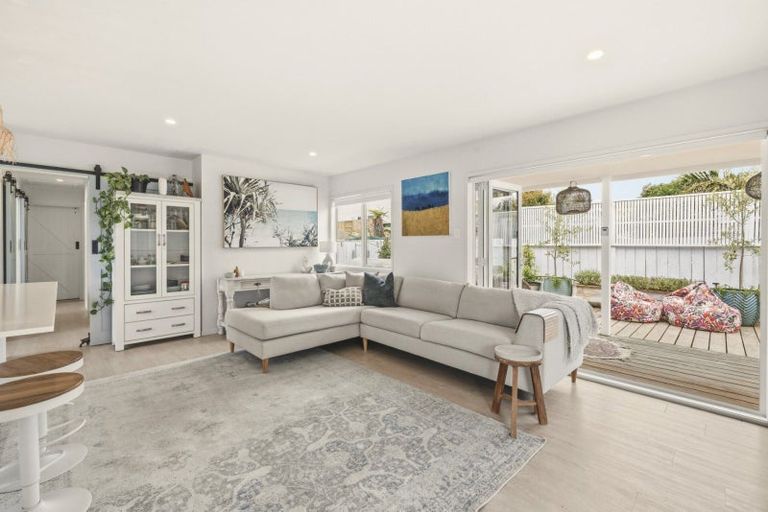 Photo of property in 5 Marjorie Lane, Papamoa Beach, Papamoa, 3118