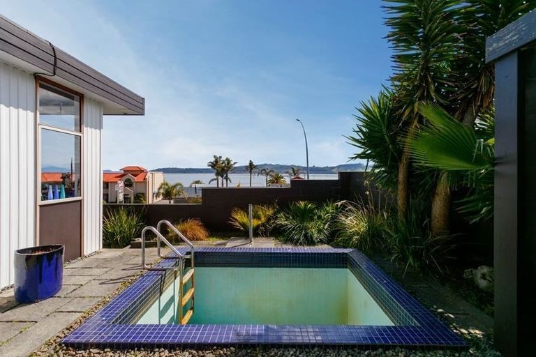 Photo of property in 1/232 Lake Terrace, Waipahihi, Taupo, 3330