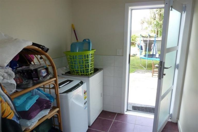 Photo of property in 47 Russell Road, Manurewa, Auckland, 2102