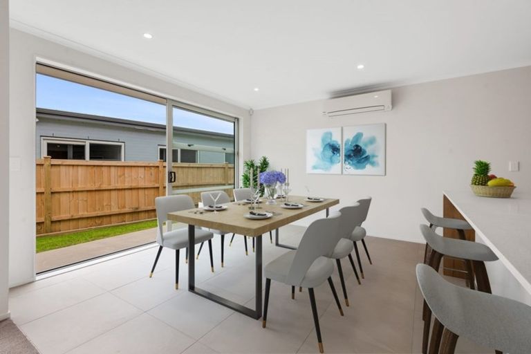 Photo of property in 31 Kukuwai Avenue, Red Beach, 0932