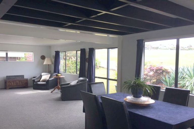 Photo of property in 8 Taharepa Road, Hilltop, Taupo, 3330