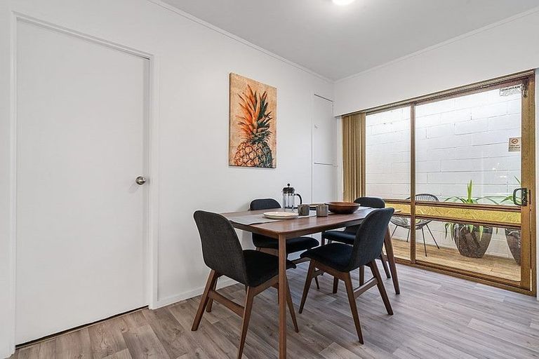 Photo of property in 45 Aarts Avenue, Manurewa, Auckland, 2102