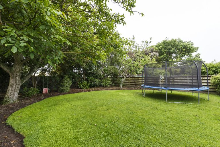Photo of property in 67 Keeling Street, West End, Palmerston North, 4412