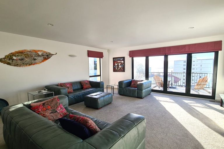 Photo of property in 7/22 Oriental Terrace, Oriental Bay, Wellington, 6011