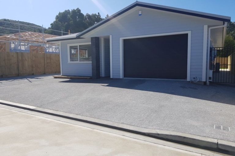 Photo of property in 28c Stockdale Street, Wainuiomata, Lower Hutt, 5014