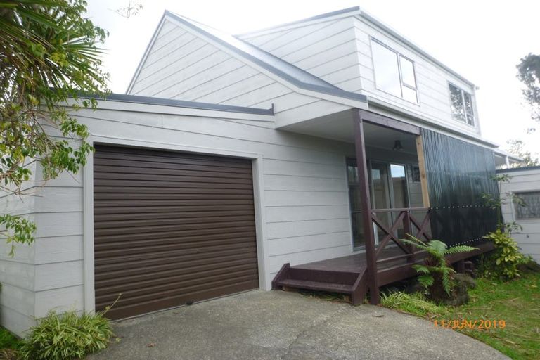 Photo of property in 1/1 Eastwood Rise, Browns Bay, Auckland, 0630