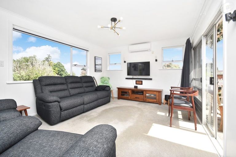 Photo of property in 107 Wallace Road, Mangere Bridge, Auckland, 2022