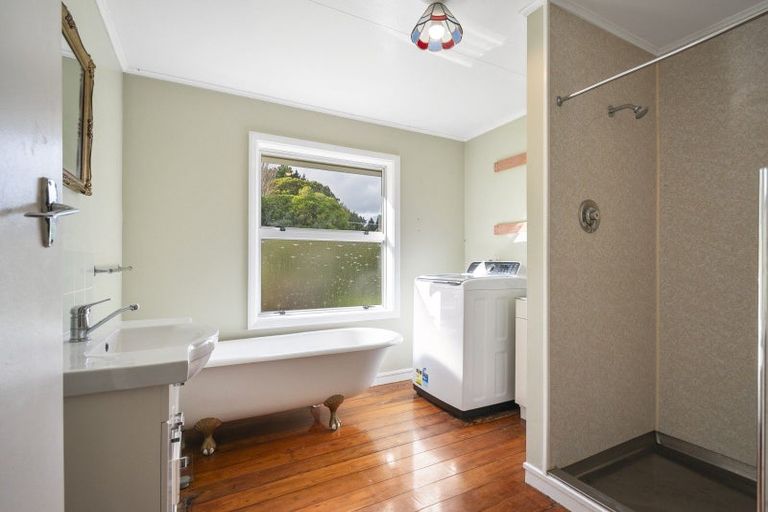 Photo of property in 1723 Cheltenham Hunterville Road, Waituna West, Rewa, 4780