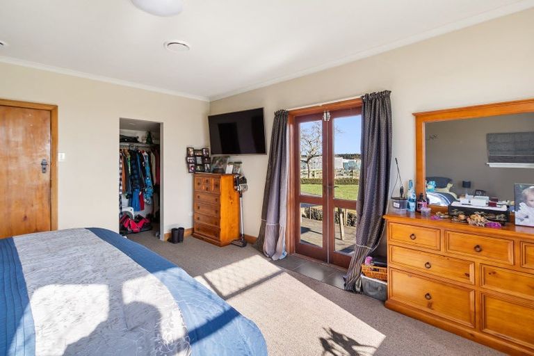 Photo of property in 8 Arowhenua Station Road, Kerrytown, Timaru, 7973