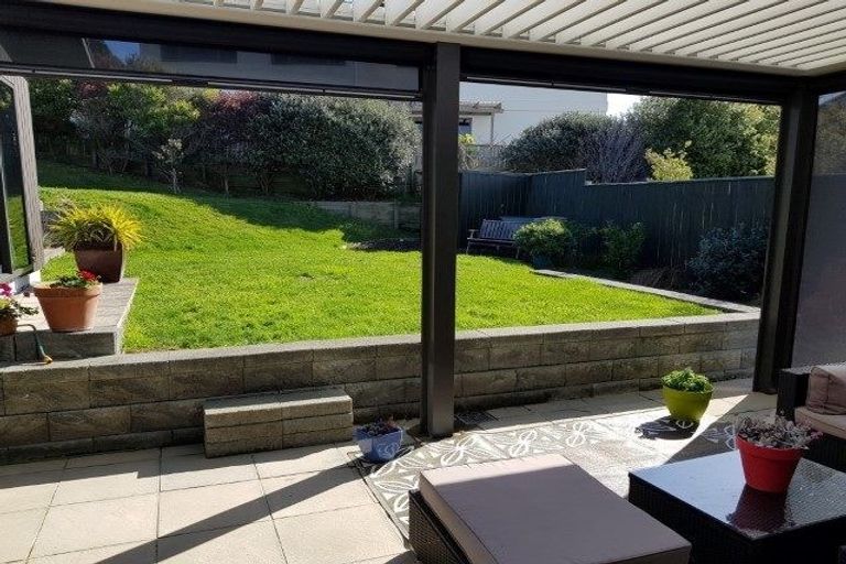 Photo of property in 52 The Masthead, Whitby, Porirua, 5024