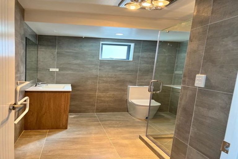 Photo of property in 3b Putiputi Way, Papakura, 2110