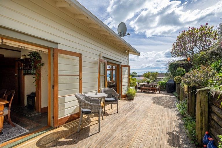 Photo of property in 43 Bisley Avenue, Moana, Nelson, 7011