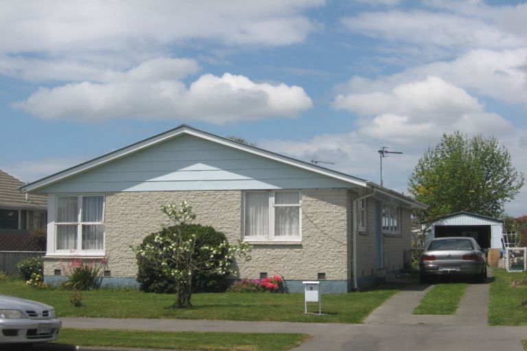 Photo of property in 5 Tralee Place, Bishopdale, Christchurch, 8053