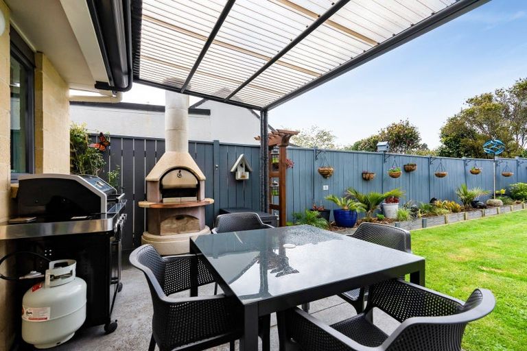 Photo of property in 22 Koromiko Street, Inglewood, 4330