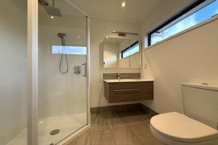 Photo of property in 26 Kingfisher Grove, Greenhithe, Auckland, 0632