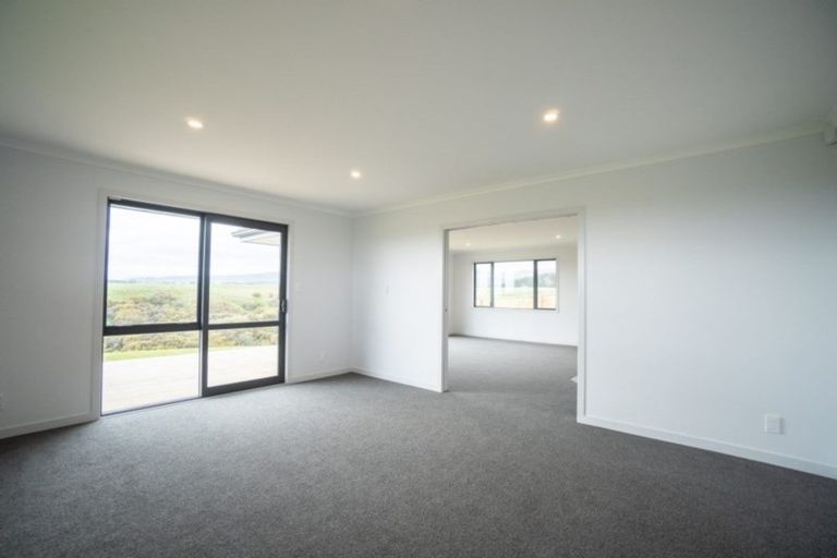 Photo of property in 35 Silicon Way, Fitzherbert, Palmerston North, 4410