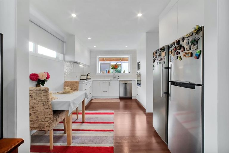 Photo of property in 21 Hamlin Road, Mount Wellington, Auckland, 1060