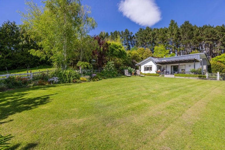 Photo of property in 128 Mangatarata Road, Waipukurau, 4285