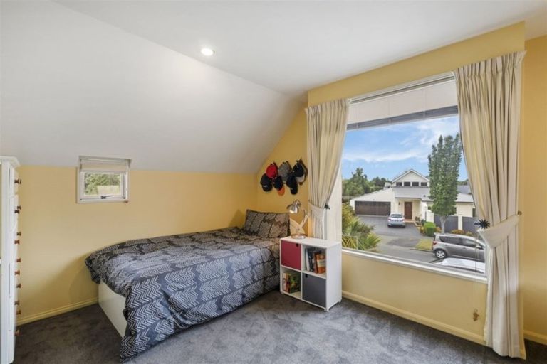 Photo of property in 6 Chateau Drive, Burnside, Christchurch, 8053