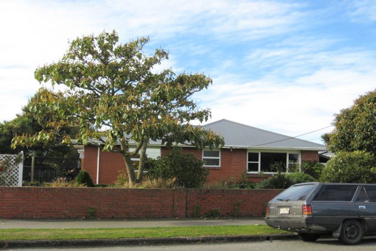 Photo of property in 28 Craven Street, Sockburn, Christchurch, 8042