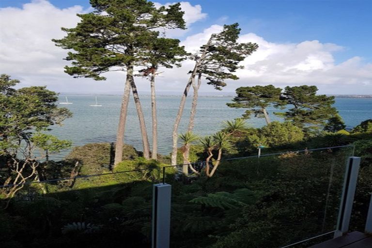 Photo of property in 58 Rosecamp Road, Beach Haven, Auckland, 0626