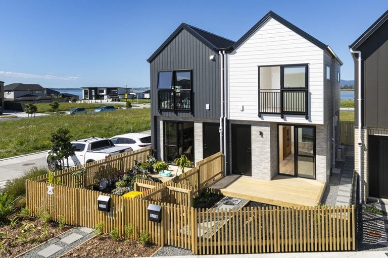 Photo of property in 2/18 Scott Road, Hobsonville, Auckland, 0616