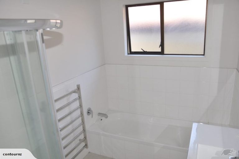 Photo of property in 1/9 Newhaven Terrace, Mairangi Bay, Auckland, 0630