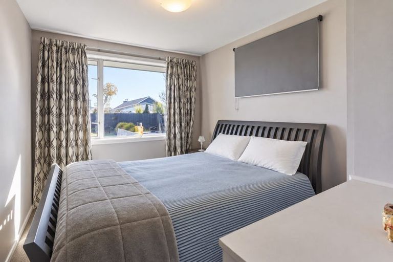 Photo of property in 73 Wingate Street, Redwood, Christchurch, 8051