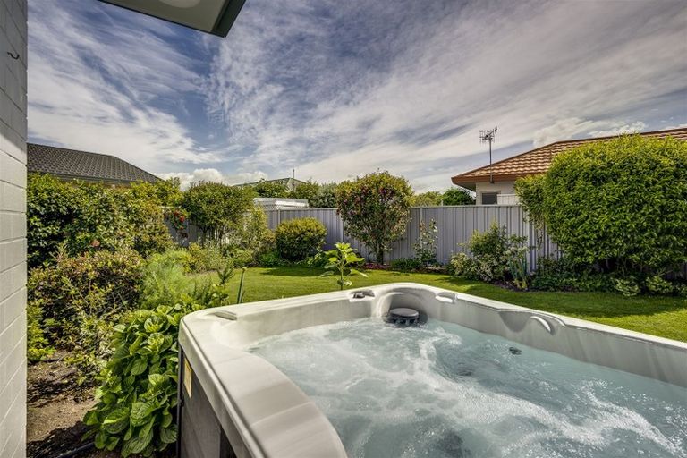 Photo of property in 6 Sloane Place, Taradale, Napier, 4112