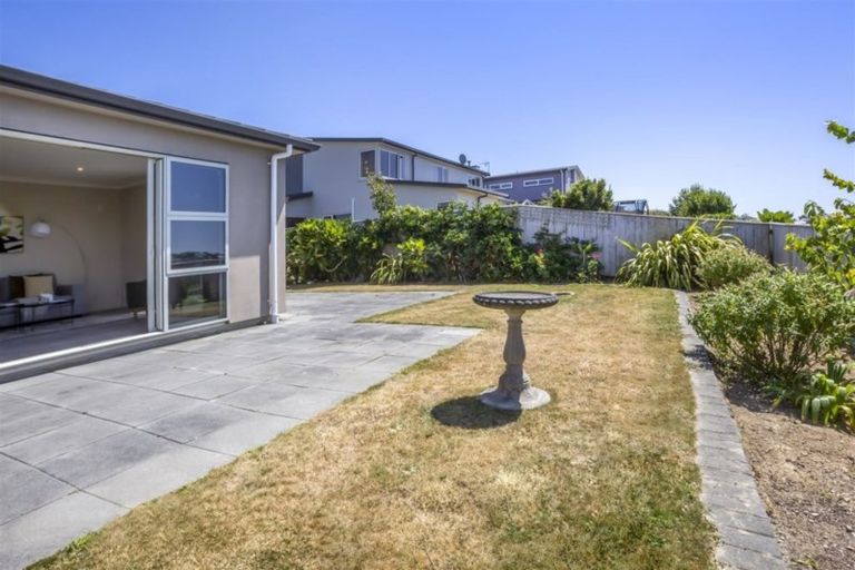 Photo of property in 94 Te Puia Drive, Aotea, Porirua, 5024