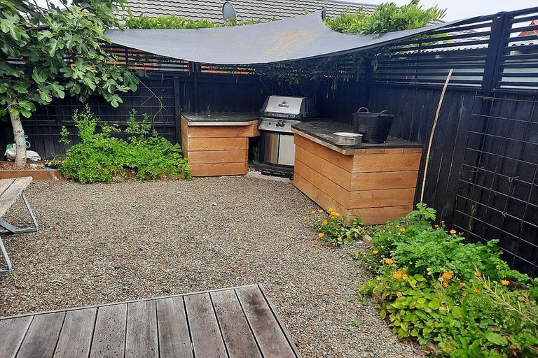 Photo of property in 9 Church Square, Addington, Christchurch, 8024