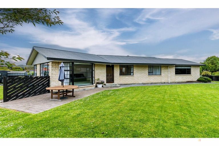 Photo of property in 15 Sawdon Place, Gleniti, Timaru, 7910