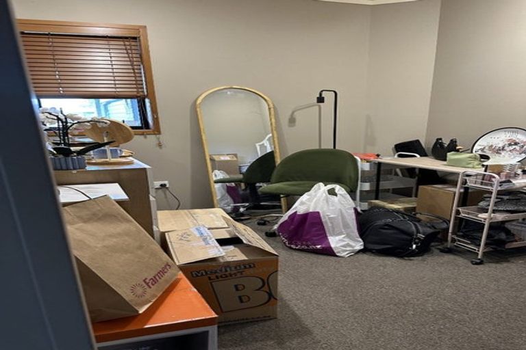 Photo of property in 37 East Street, Terrace End, Palmerston North, 4410