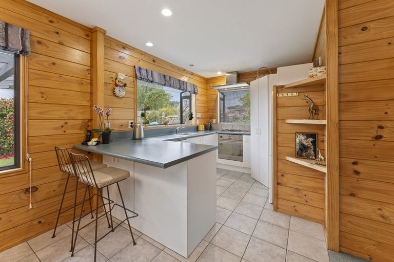 Photo of property in 9 Donegal Grove, Birchville, Upper Hutt, 5018