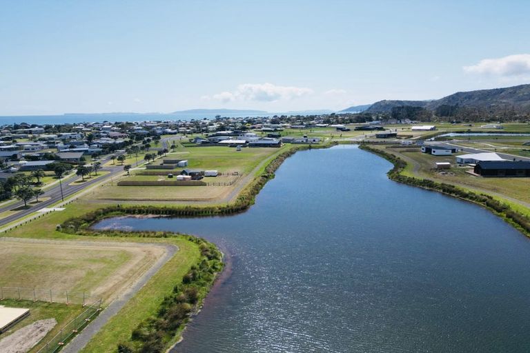 Photo of property in 334 Harbour Drive East, Matarangi, Whitianga, 3592