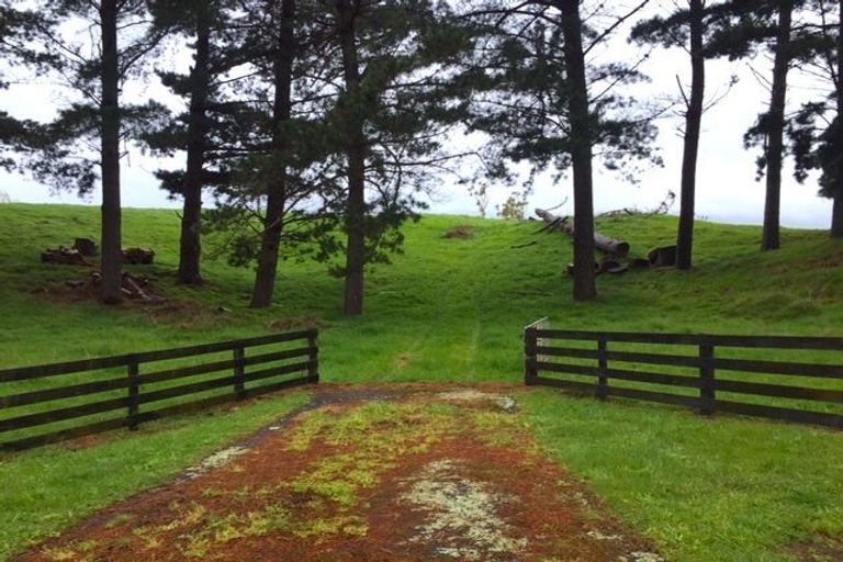 Photo of property in 89 Emma Drive, Manakau, 5573