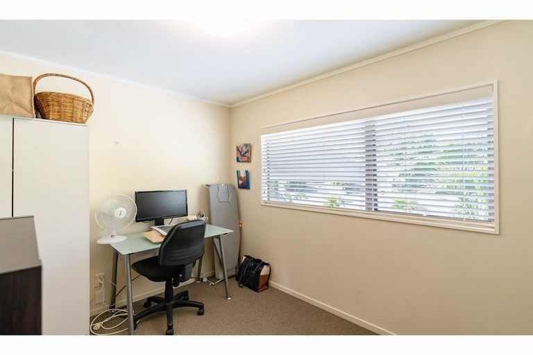 Photo of property in 14 Hawkings Crescent, Kerikeri, 0230