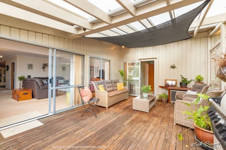 Photo of property in 13 Chichester Drive, Pinehaven, Upper Hutt, 5019