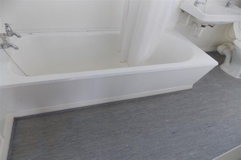 Photo of property in 2 Kotare Street, Aramoho, Whanganui, 4500