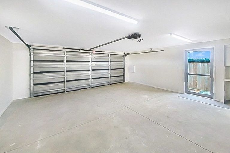 Photo of property in 2 Kereru Court, Marton, 4710