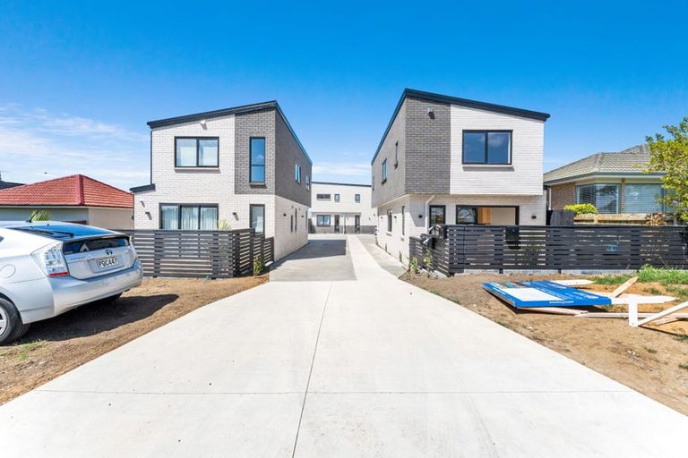 Photo of property in 2/44 Drake Street, Howick, Auckland, 2014