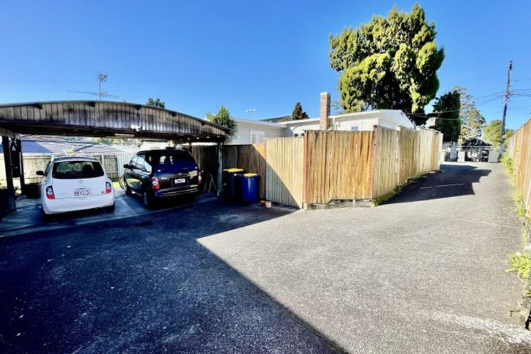 Photo of property in 387 West Coast Road, Glen Eden, Auckland, 0602