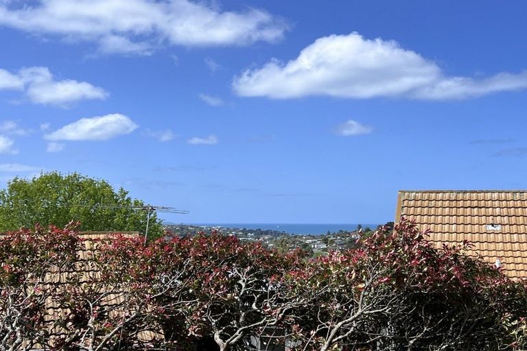 Photo of property in 131 Oaktree Avenue, Browns Bay, Auckland, 0630