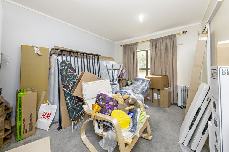 Photo of property in 123 Wattle Farm Road, Wattle Downs, Auckland, 2103
