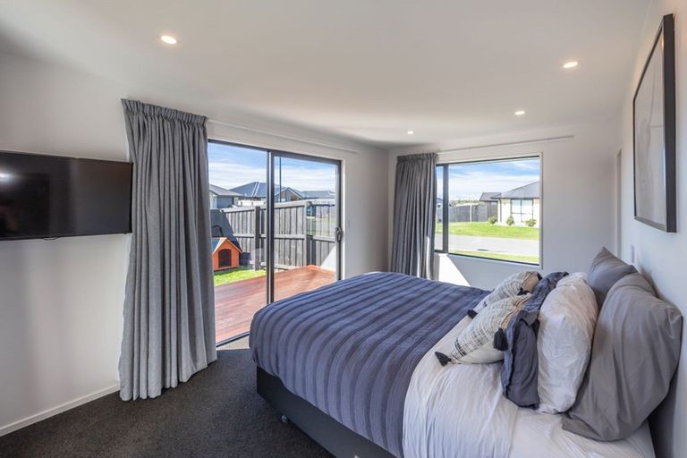 Photo of property in 37 Wigmore Crescent, Rolleston, 7615