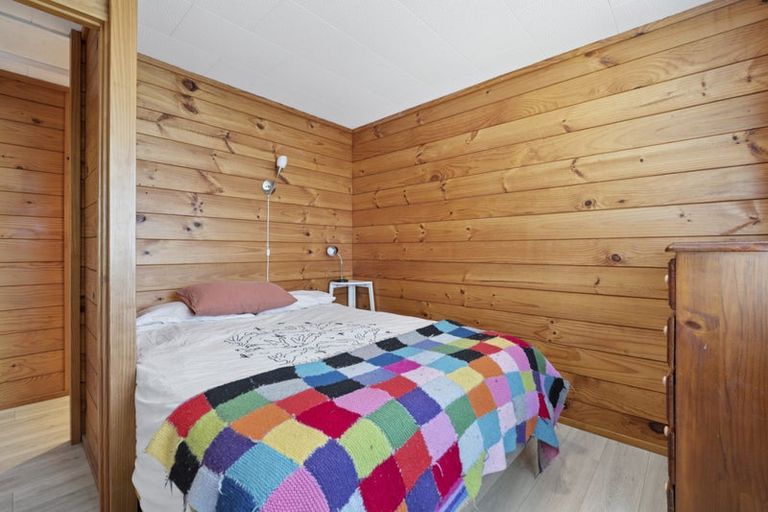 Photo of property in 5 Kaipara Crescent, Helensville, 0800