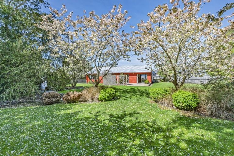 Photo of property in 27 Carston Street, Leeston, 7632