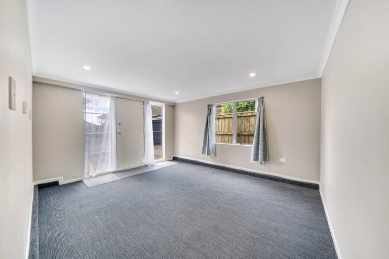 Photo of property in 35 Seddon Avenue, Papatoetoe, Auckland, 2104