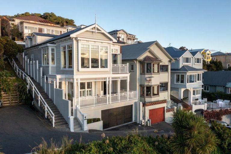 Photo of property in 48 Mcfarlane Street, Mount Victoria, Wellington, 6011